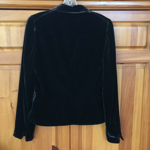 Tahari dressy glimmering velvet blazer in silk rayon blend - Picture 4 of 8